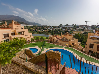 Apartment for sale in Azata Golf, Estepona