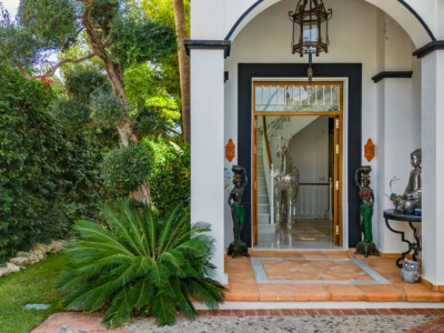 Villa for sale in Marbella