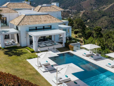 Villa for sale in La Zagaleta, Benahavis