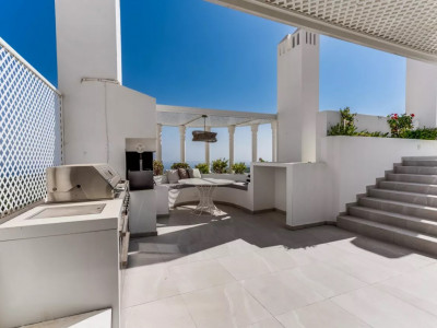 Penthouse for sale in Jardines Colgantes, Marbella Golden Mile