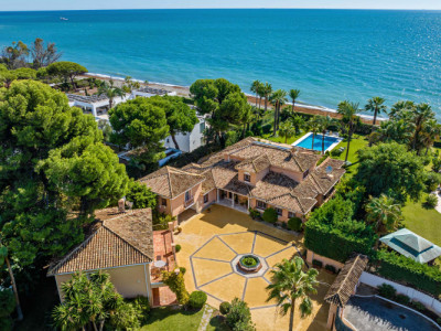 Villa zum Verkauf in Paraiso Barronal, Estepona