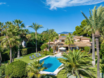 Villa en venta en Paraiso Barronal, Estepona