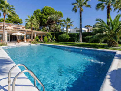 Villa en venta en Paraiso Barronal, Estepona