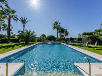 Villa en venta en Paraiso Barronal, Estepona