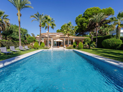 Villa en venta en Paraiso Barronal, Estepona