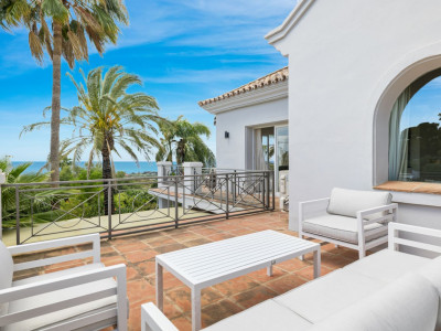 Villa for sale in El Rosario, Marbella East