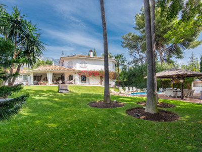 Villa for sale in Rocio de Nagüeles, Marbella Golden Mile