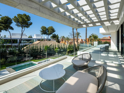 Villa en venta en Atalaya de Rio Verde, Nueva Andalucia