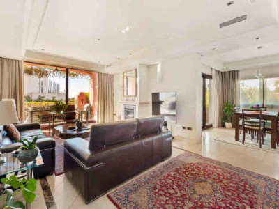 Town House for sale in Altos de Puente Romano, Marbella Golden Mile