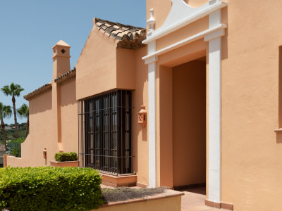 Villa zum Verkauf in Los Cortijos de la Reserva, Sotogrande