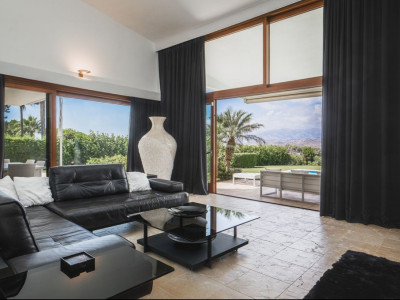 Villa for sale in Hacienda las Chapas, Marbella East