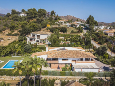 Villa for sale in Hacienda las Chapas, Marbella East