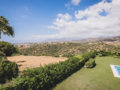 Villa for sale in Hacienda las Chapas, Marbella East