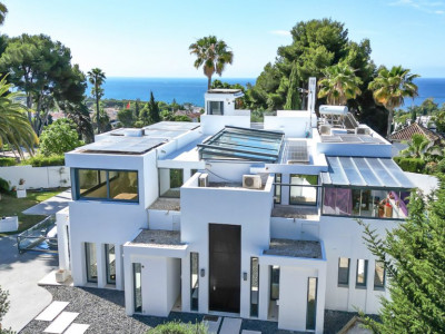 Villa en venta en La Carolina, Marbella Golden Mile