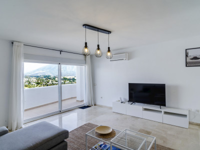 Apartment for sale in Jardines de Andalucia, Nueva Andalucia