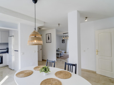 Apartment for sale in Jardines de Andalucia, Nueva Andalucia