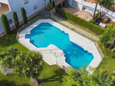 Apartment for sale in Jardines de Andalucia, Nueva Andalucia