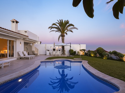 Villa for sale in Costabella, Marbella East