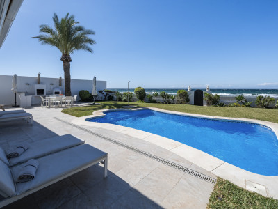 Villa for sale in Costabella, Marbella East