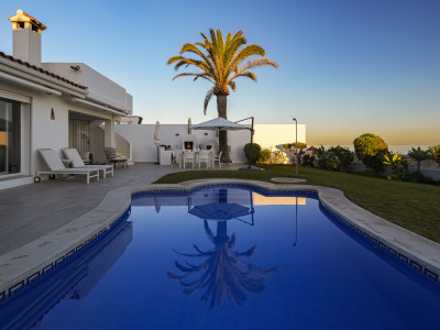 Villa for sale in Costabella, Marbella East