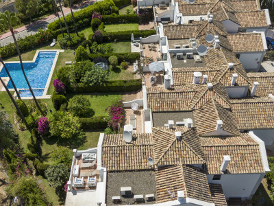 Town House for sale in Nueva Andalucia