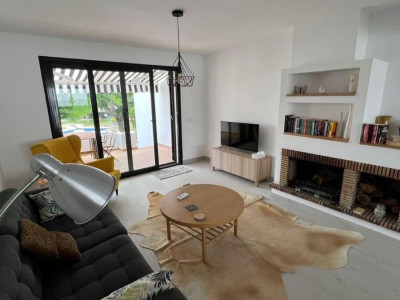 Town House for sale in Albayalde, Estepona