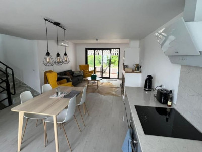 Town House for sale in Albayalde, Estepona