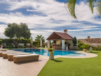 Villa en venta en Sierra Blanca, Marbella Golden Mile