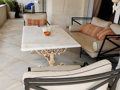 Ático en venta en Los Granados, Marbella - Puerto Banus