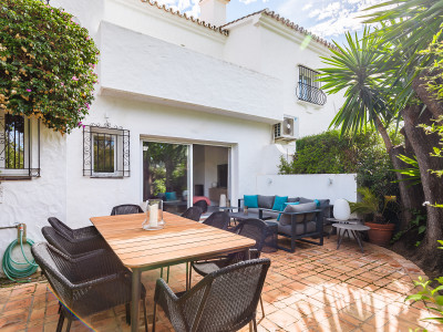 Town House for sale in Los Naranjos Country Club, Nueva Andalucia