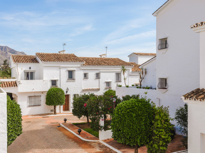 Town House for sale in Los Naranjos Country Club, Nueva Andalucia