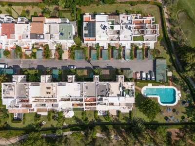 Apartamento Planta Baja en venta en La Quinta, Benahavis