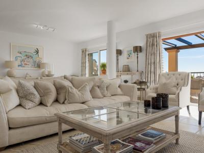 Duplex Penthouse for sale in Four Seasons, Benahavis