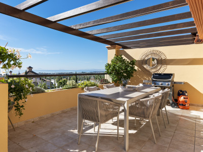 Duplex Penthouse for sale in Four Seasons, Benahavis