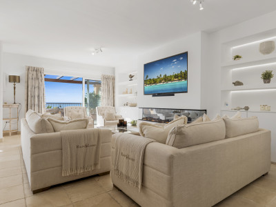 Duplex Penthouse for sale in Four Seasons, Benahavis