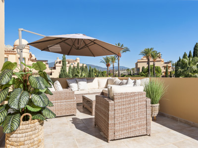 Duplex Penthouse for sale in Four Seasons, Benahavis