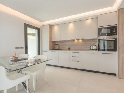 Apartamento en venta en La Quinta, Benahavis