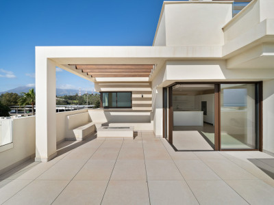 Atico Duplex en venta en Velaya, Estepona