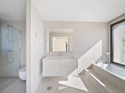 Atico Duplex en venta en Velaya, Estepona