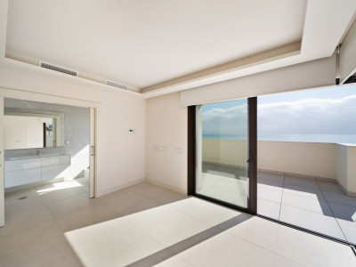 Atico Duplex en venta en Velaya, Estepona