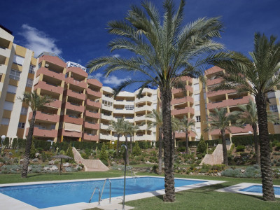 Atico Duplex en venta en Monte Biarritz, Estepona