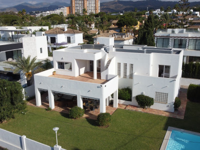 Villa for sale in Marbesa, Marbella East