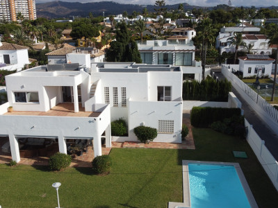 Villa for sale in Marbesa, Marbella East