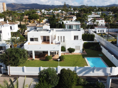 Villa for sale in Marbesa, Marbella East