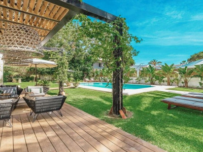 Villa for sale in Marbesa, Marbella East