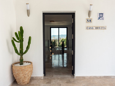 Villa for sale in Buena Vista, Mijas Costa