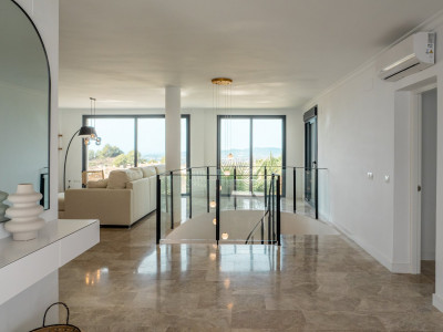 Villa for sale in Buena Vista, Mijas Costa