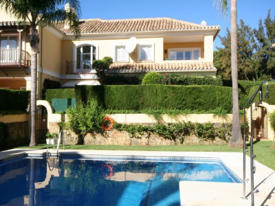 Semi Detached Villa for sale in Elviria, Marbella East