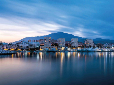 Zweistöckiges Penthouse zum Verkauf in Estepona Town, Estepona