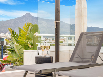 Zweistöckiges Penthouse zum Verkauf in El Embrujo Banús, Marbella - Puerto Banus